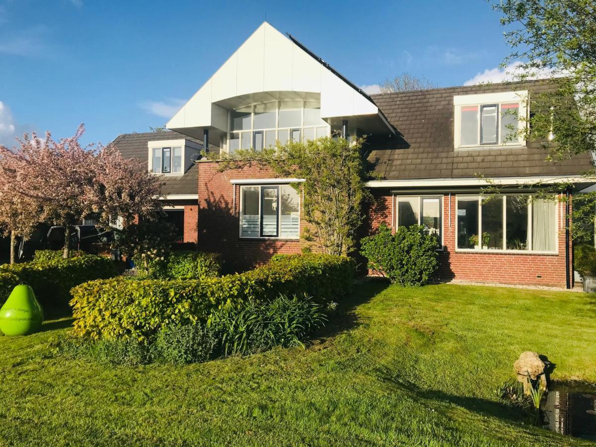 Gastenverblijf Villa Buitenplaats Wergea Contactloos Inchecken Naarderburen ภายนอก รูปภาพ