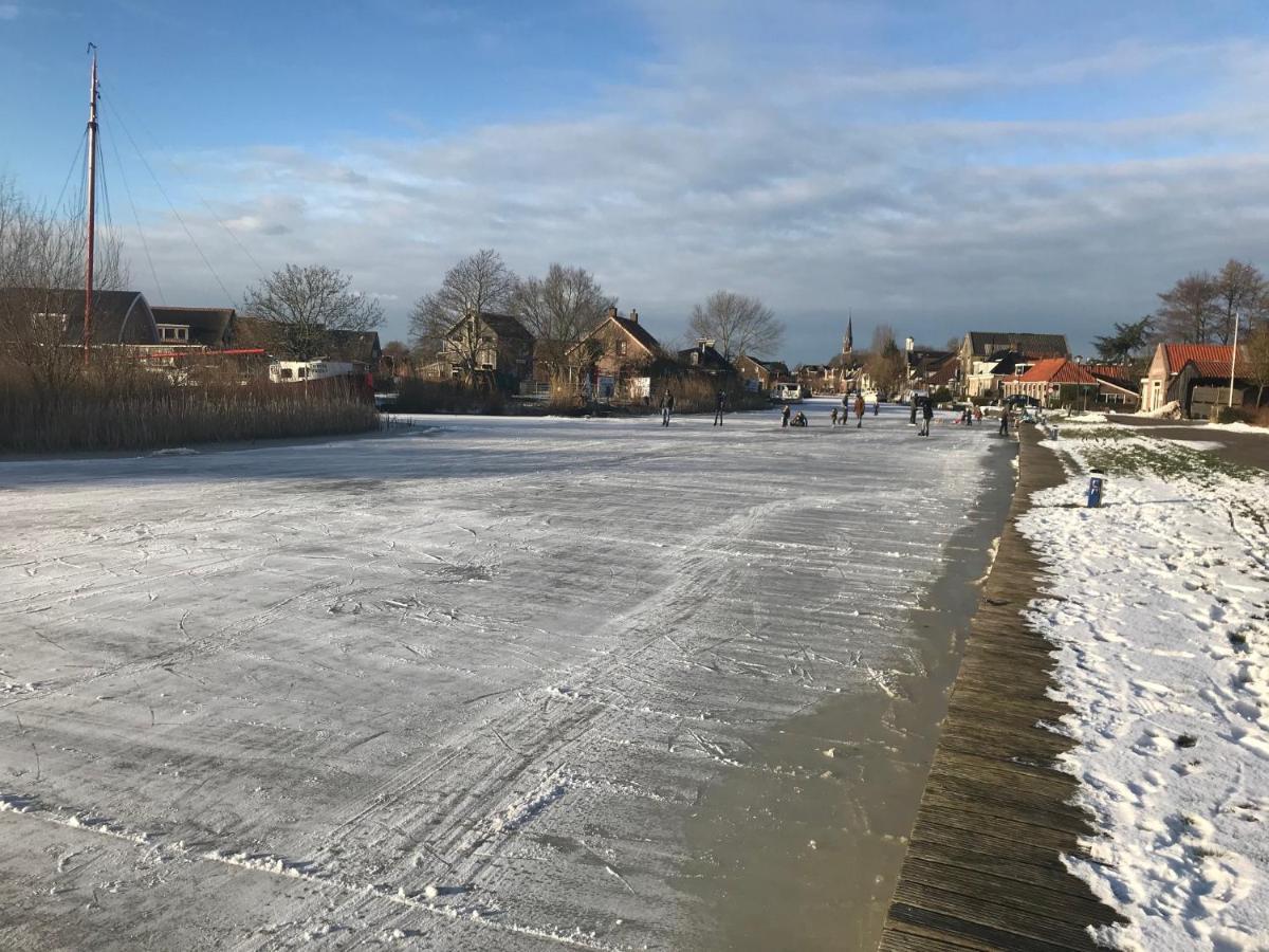 Gastenverblijf Villa Buitenplaats Wergea Contactloos Inchecken Naarderburen ภายนอก รูปภาพ