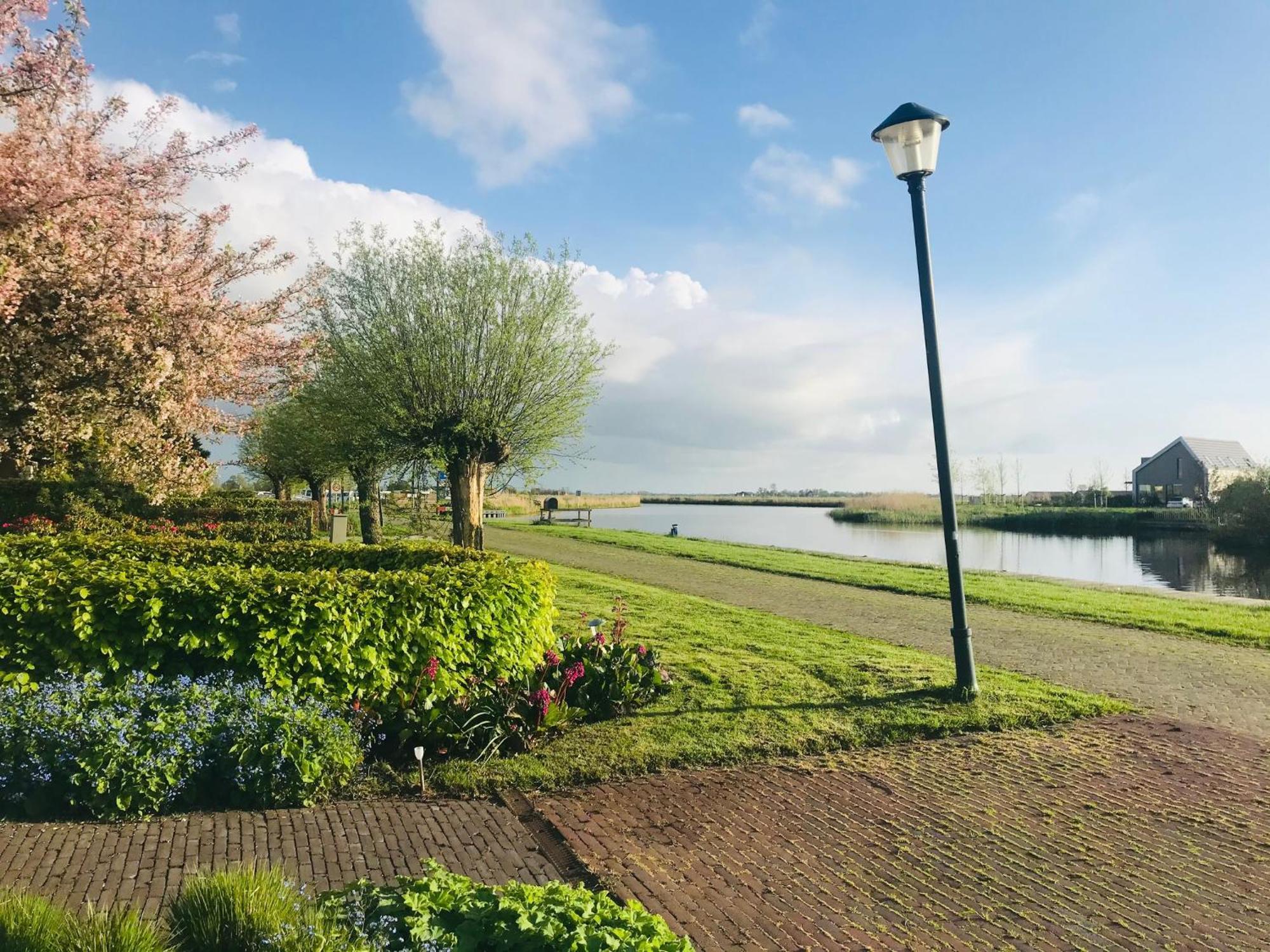 Gastenverblijf Villa Buitenplaats Wergea Contactloos Inchecken Naarderburen ภายนอก รูปภาพ