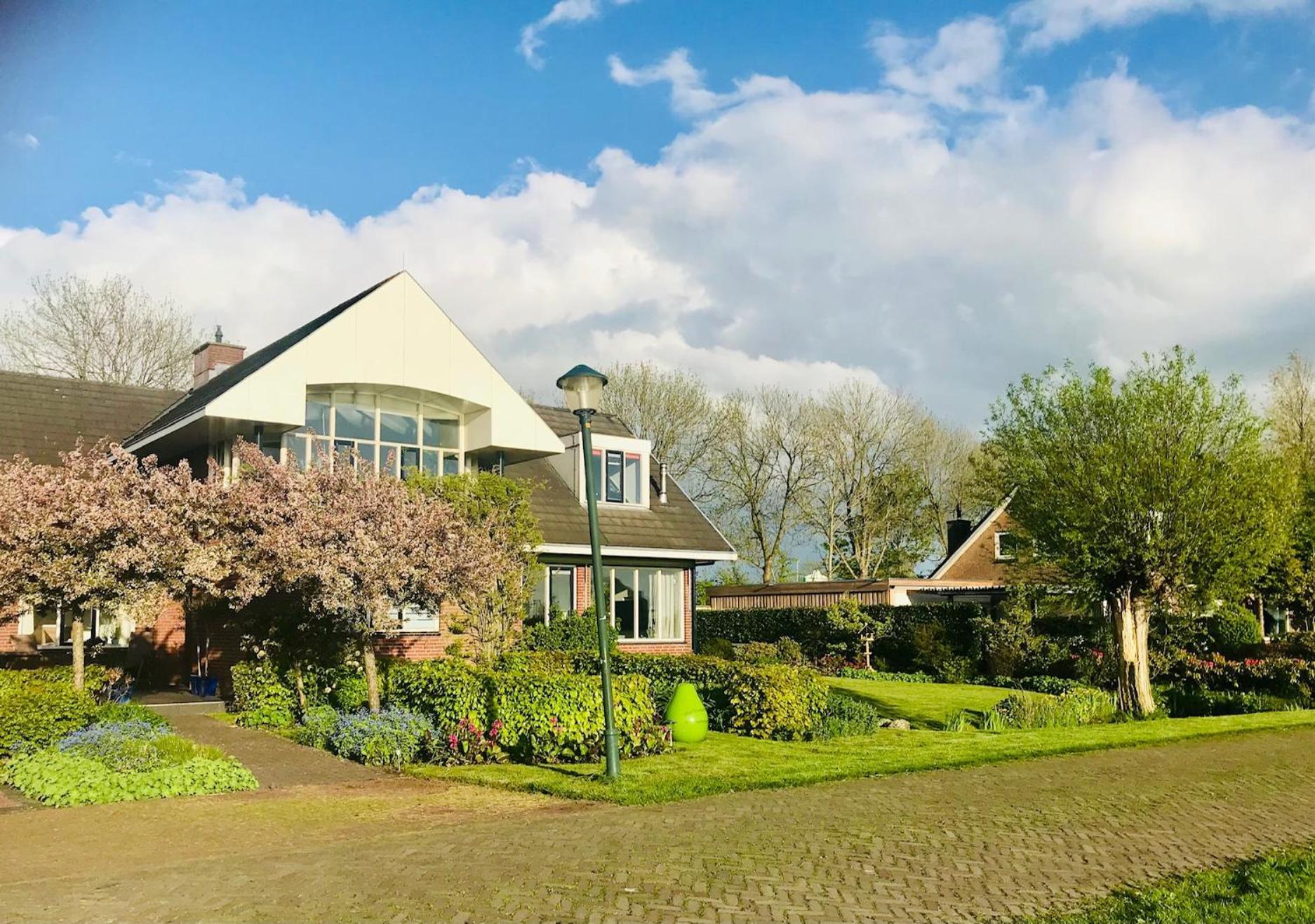Gastenverblijf Villa Buitenplaats Wergea Contactloos Inchecken Naarderburen ภายนอก รูปภาพ